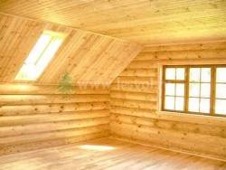 Мансардный этаж в деревянном доме из бревна